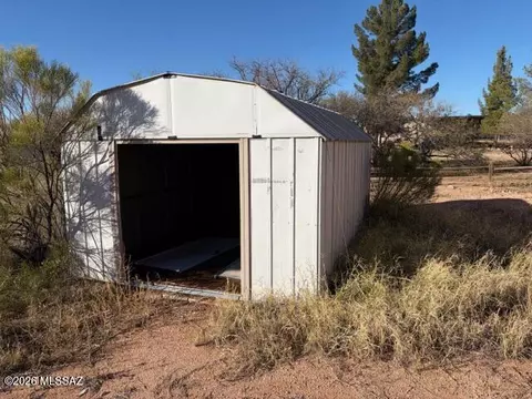 470 N Warren Rd, Benson, AZ 85602