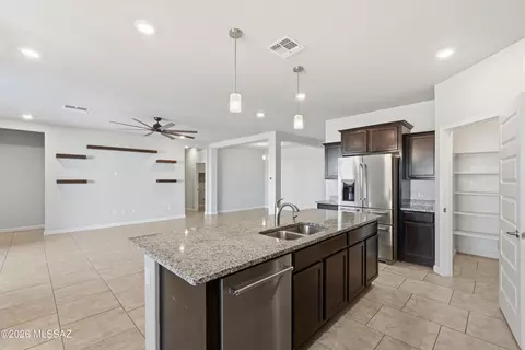 Kitchen - 554 W Grantham St, Vail, AZ 85641 photo 1 of 4
