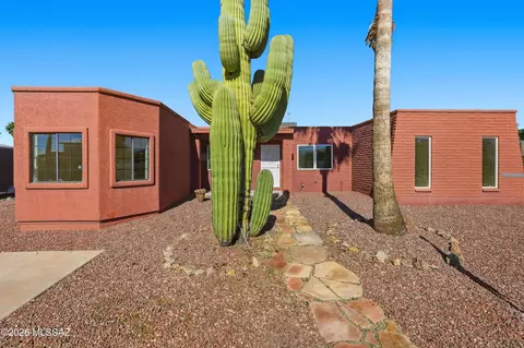 3850 W Red Wing St, Tucson, AZ 85741