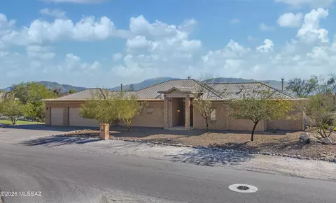 6610 E Cll De Amigos, Tucson, AZ 85750