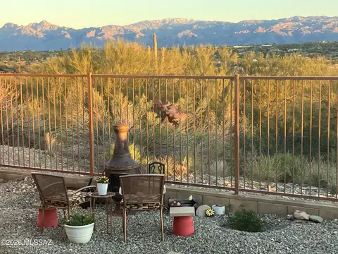 5423 S Black Falls Dr, Tucson, AZ 85747