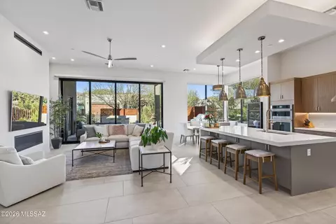 14248 N Hidden Enclave Pl, Oro Valley, AZ 85755