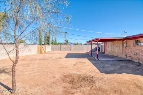 Exterior - 6525 E David Dr, Tucson, AZ 85730 photo 2 of 7