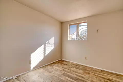 Bedroom - 6525 E David Dr, Tucson, AZ 85730 photo 7 of 8