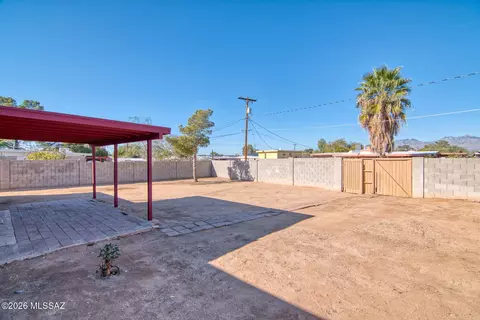 Exterior - 6525 E David Dr, Tucson, AZ 85730 photo 7 of 7