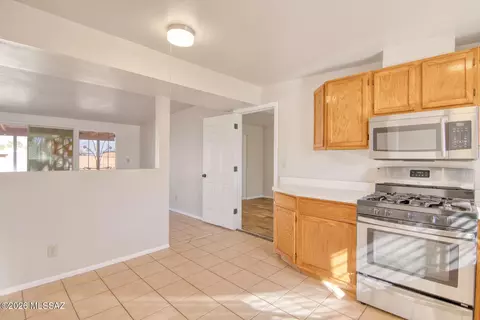 Kitchen - 6525 E David Dr, Tucson, AZ 85730 photo 2 of 4