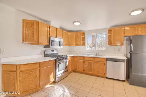 Kitchen - 6525 E David Dr, Tucson, AZ 85730 photo 3 of 4