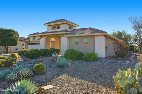 2568 E Alexis Ct, Green Valley, AZ 85614