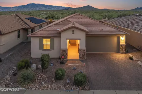 10245 S Wheel Spoke Ln, Vail, AZ 85641