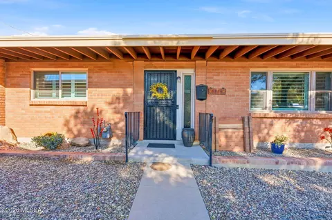 1936 W Anklam Rd, Tucson, AZ 85745