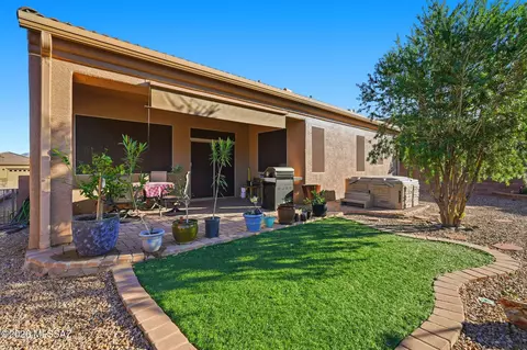 5794 S Henderson Canyon Dr, Green Valley, AZ 85622