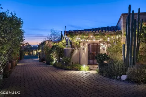 3039 E Placita Los Siete Adobes, Tucson, AZ 85718