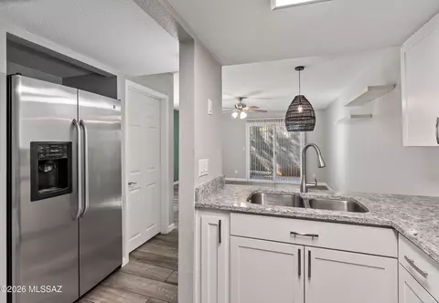 2773 W Anklam Rd #F, Tucson, AZ 85745