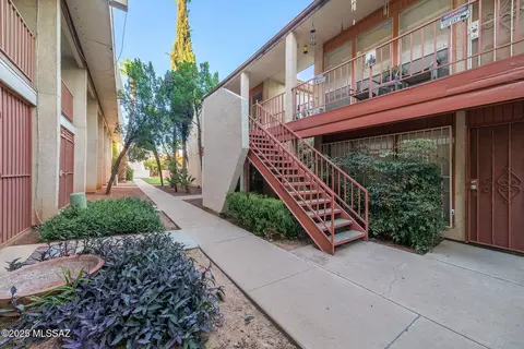 1600 N Wilmot Rd #419, Tucson, AZ 85712