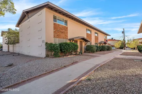 915 N Venice Ave #B, Tucson, AZ 85711