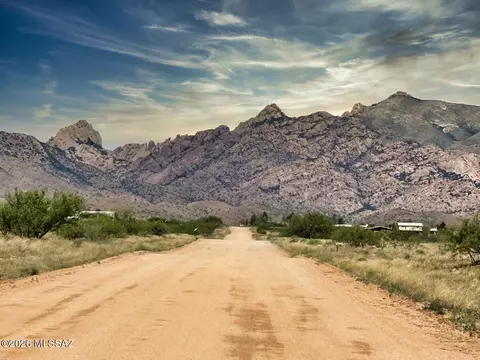 4 22 Acres Treasure Rd, Pearce, AZ 85625