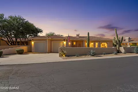 9655 Golden Sun Dr, Oro Valley, AZ 85737