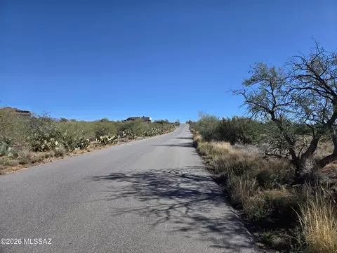 3760 E Nana Dr, Vail, AZ 85641