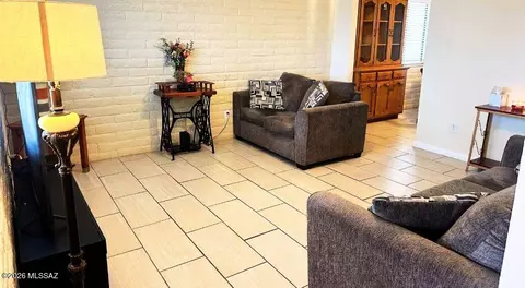 Living - 5841 S Herpa Dr, Tucson, AZ 85706 photo 2 of 2