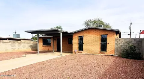 5841 S Herpa Dr, Tucson, AZ 85706