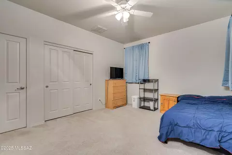 Bedroom - 12517 E Red Iron Trl, Vail, AZ 85641 photo 3 of 5
