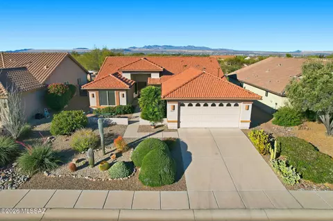 1019 N Rams Head Rd, Green Valley, AZ 85614
