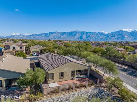 13015 N Bellbird Dr, Oro Valley, AZ 85755