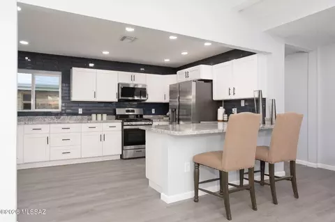 Kitchen - 6052 E Oak St, Tucson, AZ 85711 photo 1 of 6