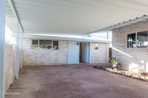 Exterior - 6052 E Oak St, Tucson, AZ 85711 photo 6 of 6