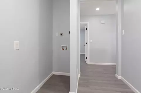 Entry Way - 6052 E Oak St, Tucson, AZ 85711 photo 1 of 1