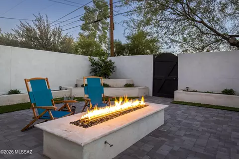 Exterior - 2110 E Grant Rd, Tucson, AZ 85719 photo 3 of 9