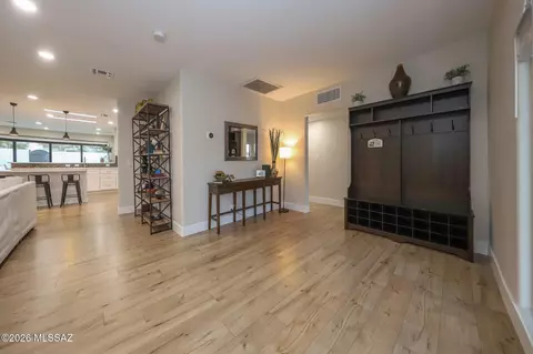 Entry Way - 2110 E Grant Rd, Tucson, AZ 85719 photo 2 of 3