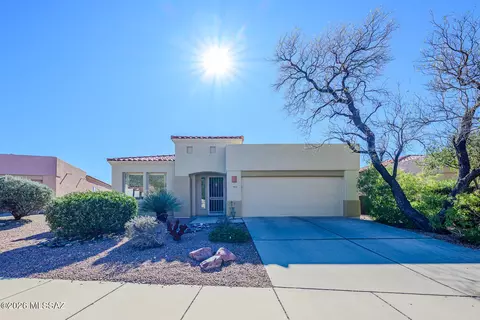 9904 E Sterling View Dr, Tucson, AZ 85749