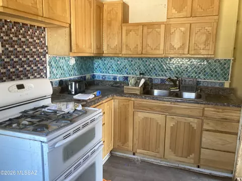 Kitchen - 275 E Mark St, Benson, AZ 85602 photo 1 of 2