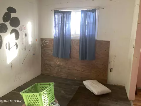 Bedroom - 275 E Mark St, Benson, AZ 85602 photo 1 of 2