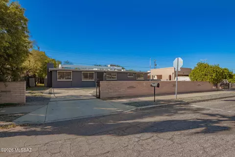 5550 S Canada Dr, Tucson, AZ 85706 photo 2