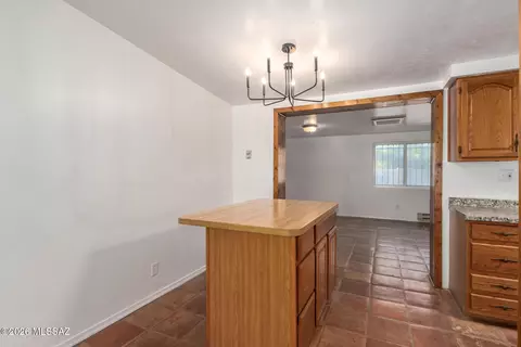 5550 S Canada Dr, Tucson, AZ 85706 photo 10