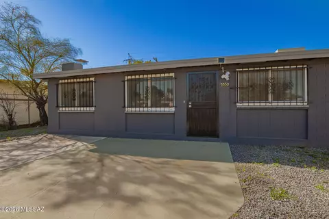5550 S Canada Dr, Tucson, AZ 85706 photo 6