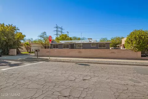 5550 S Canada Dr, Tucson, AZ 85706 photo 3