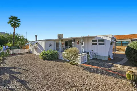 241 W Matterhorn St, Oro Valley, AZ 85737
