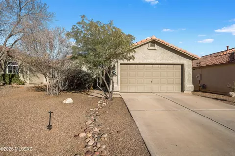 12362 N Brightridge Dr, Oro Valley, AZ 85755