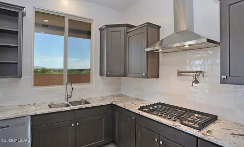 Kitchen - 14449 E Sands Ranch Rd, Vail, AZ 85641 photo 3 of 3