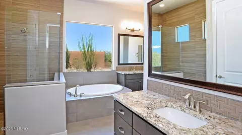 Bath - 14449 E Sands Ranch Rd, Vail, AZ 85641 photo 3 of 4