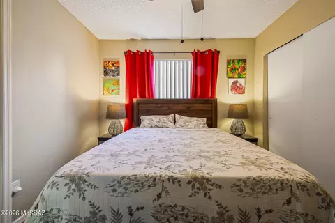 Bedroom - 8857 E Fruit Tree Dr, Tucson, AZ 85730 photo 3 of 10