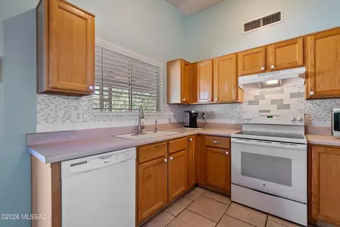 Kitchen - 8857 E Fruit Tree Dr, Tucson, AZ 85730 photo 3 of 4