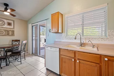 Kitchen - 8857 E Fruit Tree Dr, Tucson, AZ 85730 photo 1 of 4