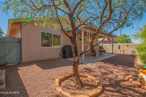 Exterior - 8857 E Fruit Tree Dr, Tucson, AZ 85730 photo 2 of 10