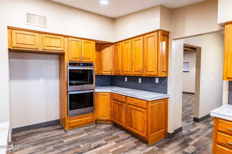 Kitchen - 27197 S Brookerson Rd, Willcox, AZ 85643 photo 3 of 5