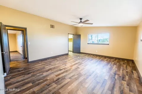 Bedroom - 27197 S Brookerson Rd, Willcox, AZ 85643 photo 4 of 6