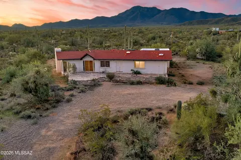 5730 N Tula Ln, Tucson, AZ 85743